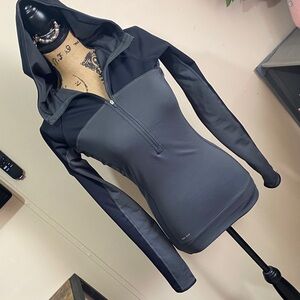 NIKE Pro Dri Fit athletic running half zip hoodie size women’s extra small